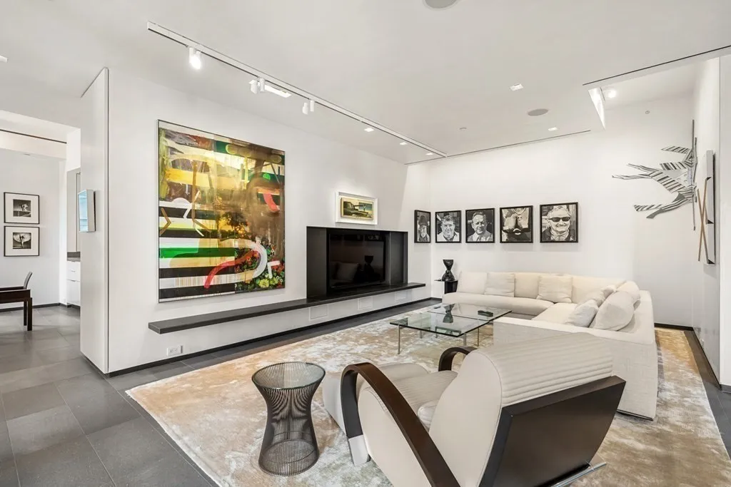Sitting Room in a Mandarin Oriental Boston Luxury Residence