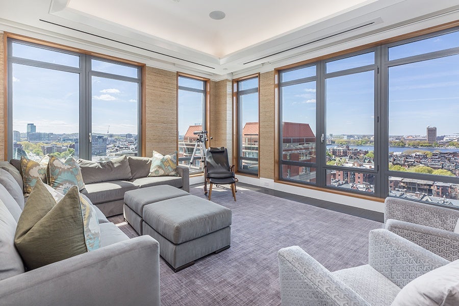 Penthouse Great Room with Back Bay Views – 776 Boylston